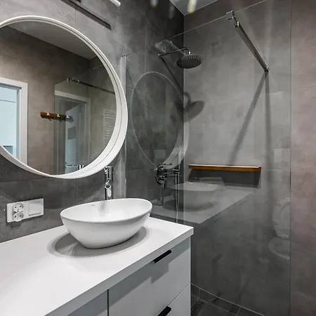 Gris Zajezdnia Wrzeszcz, Apartment Gdansk